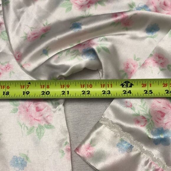 Miss Elaine floral nightgown size M NWT - Picture 10 of 13